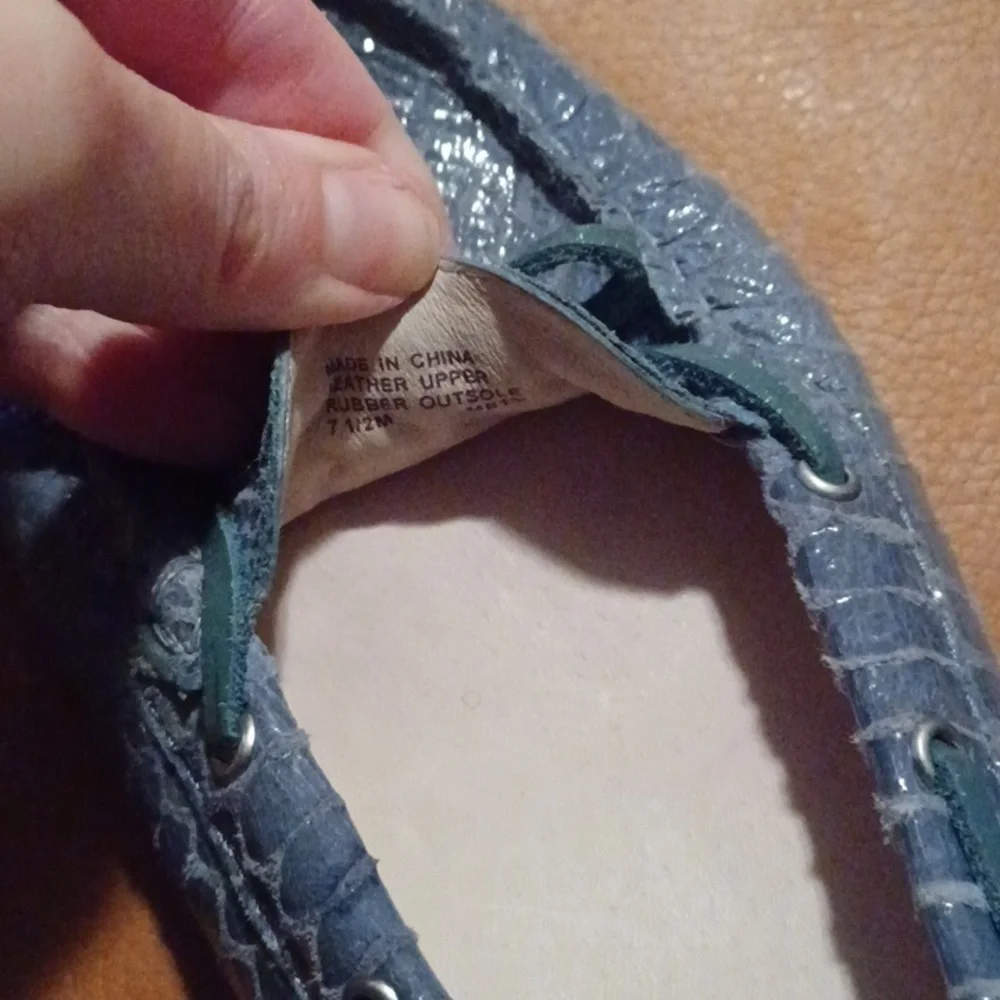 > Michael Kors Textured Blue  Leather Flats Women's Size 7.5